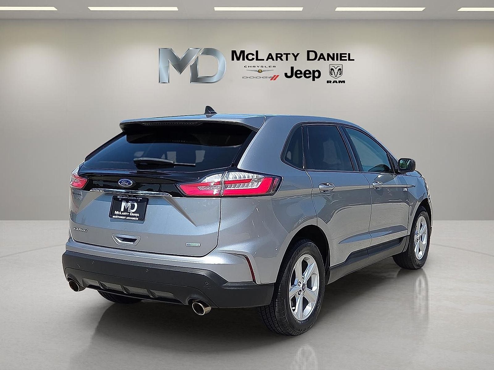 2020 Ford Edge SE
