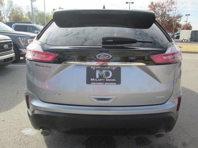 2020 Ford Edge SE