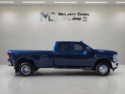 2024 RAM 3500 Tradesman Crew Cab 4x4 8' Box