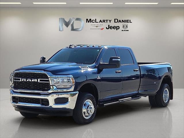 2024 RAM 3500 Tradesman Crew Cab 4x4 8' Box