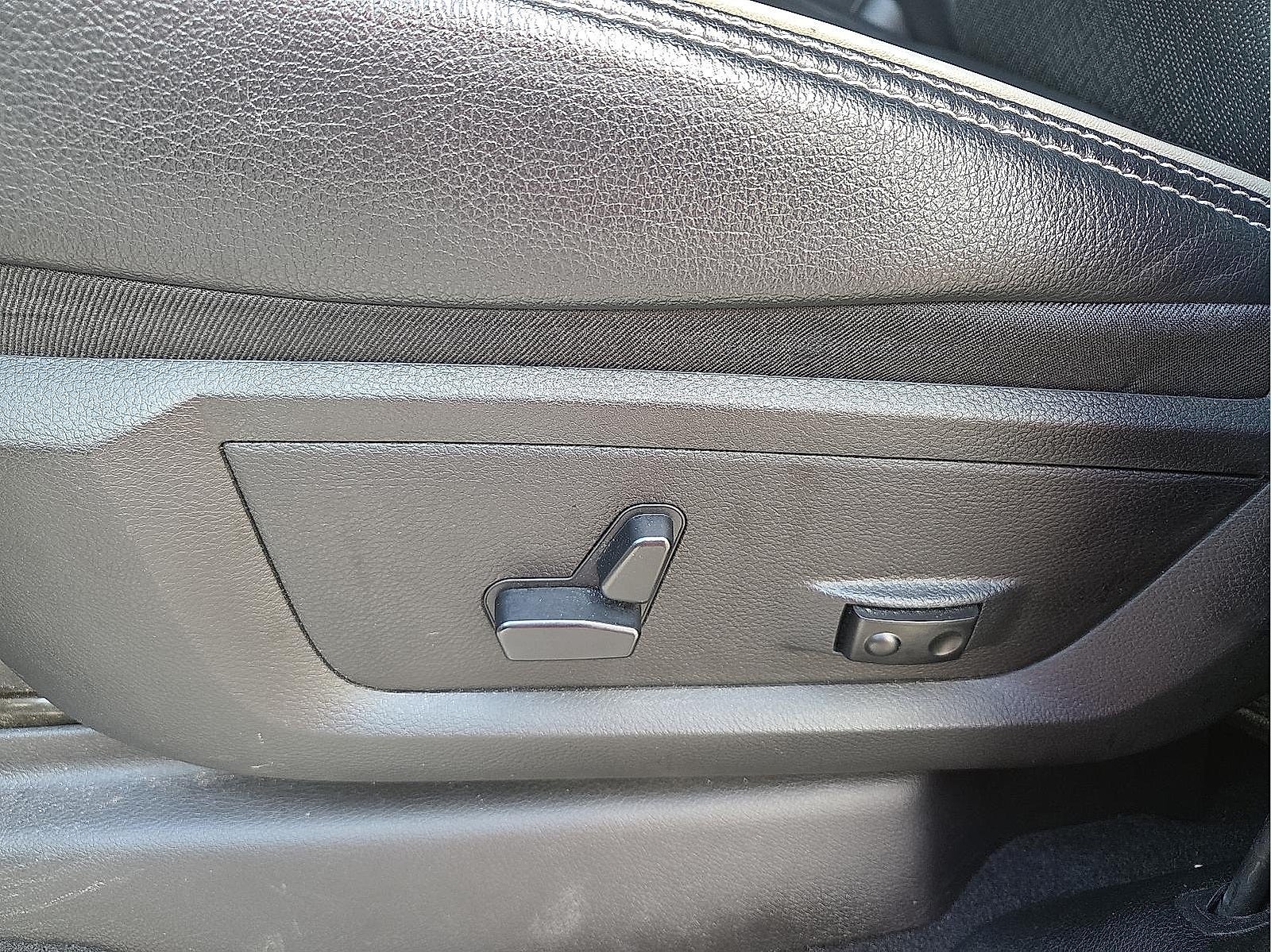 2020 RAM 2500 Laramie Crew Cab 4X4 6'4' Box