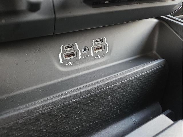 2020 RAM 2500 Laramie Crew Cab 4X4 6'4' Box