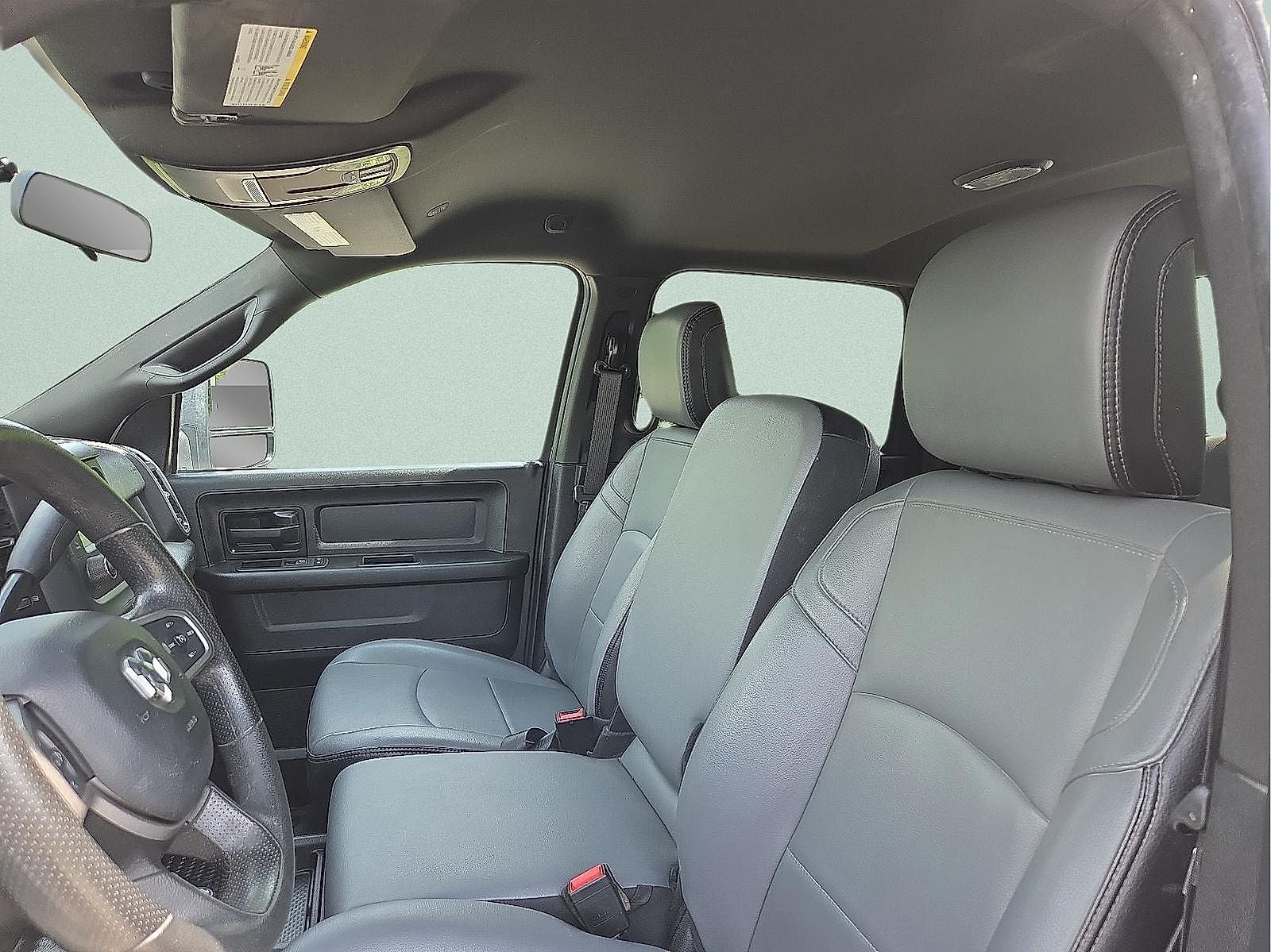 2023 RAM 2500 Tradesman Crew Cab 4x4 8' Box
