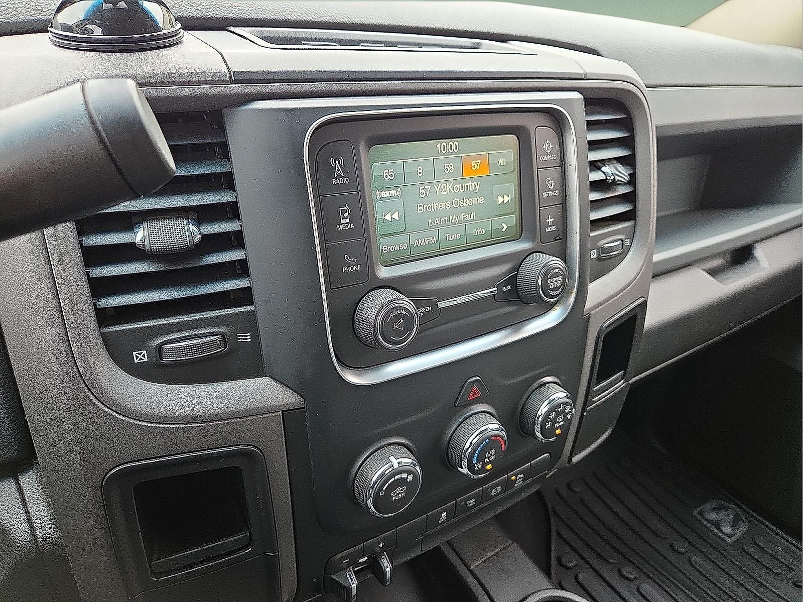 2018 RAM 2500 Tradesman Crew Cab 4x4 8' Box