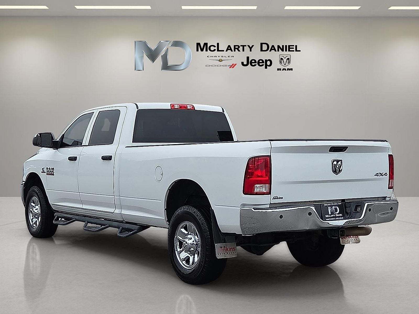 2018 RAM 2500 Tradesman Crew Cab 4x4 8' Box