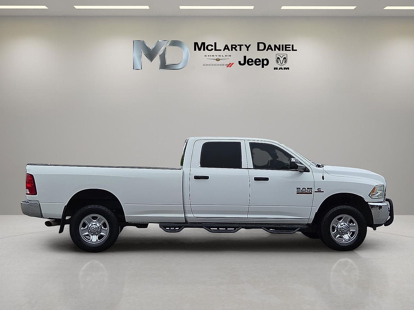 2018 RAM 2500 Tradesman Crew Cab 4x4 8' Box
