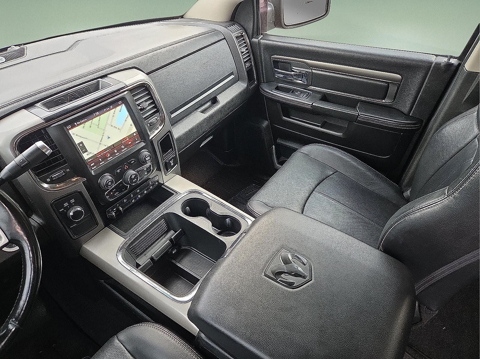 2018 RAM 2500 Laramie Mega Cab 4x4 6'4' Box