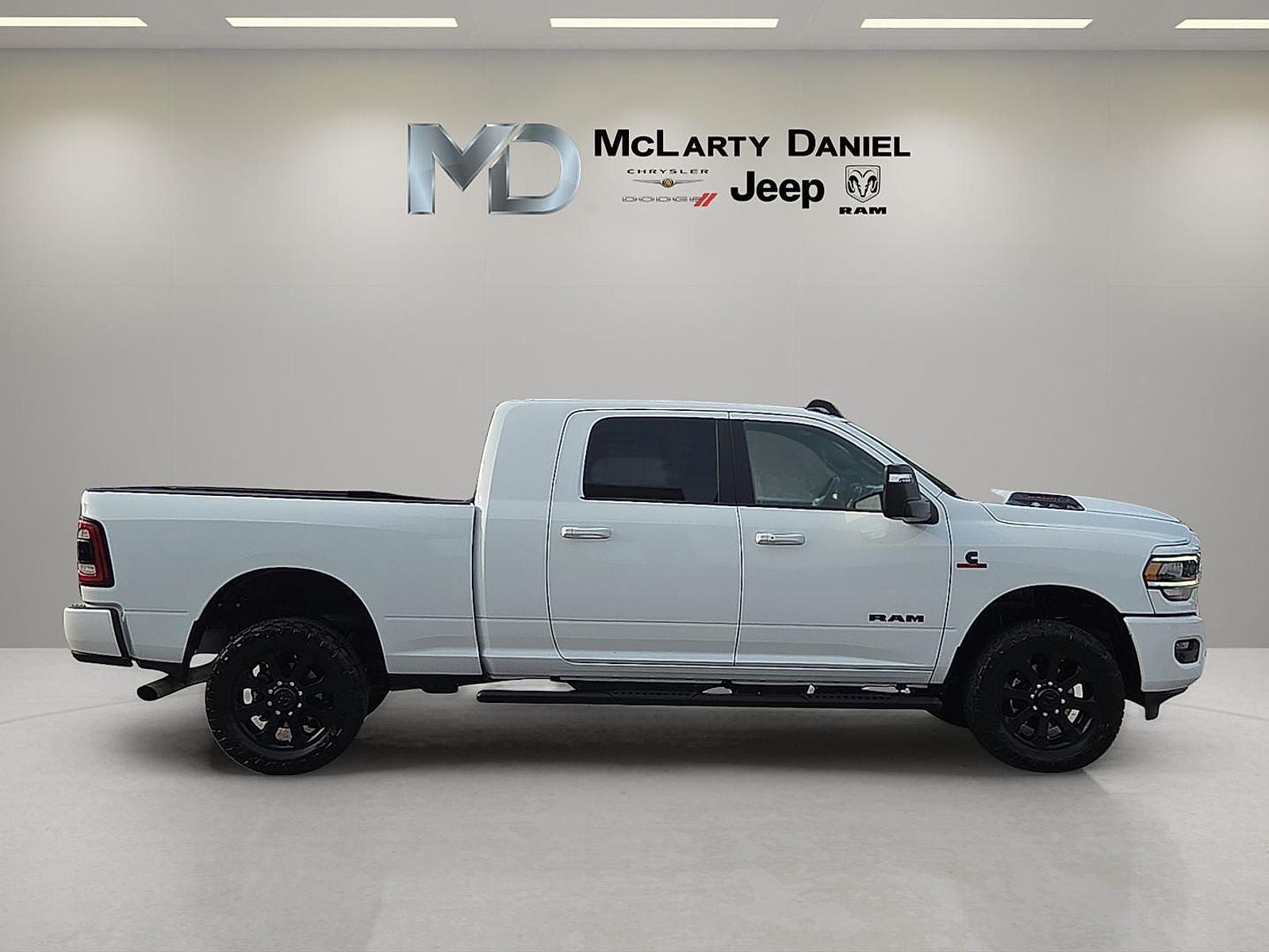 2024 RAM 2500 Laramie Crew Cab 4x4 6'4' Box