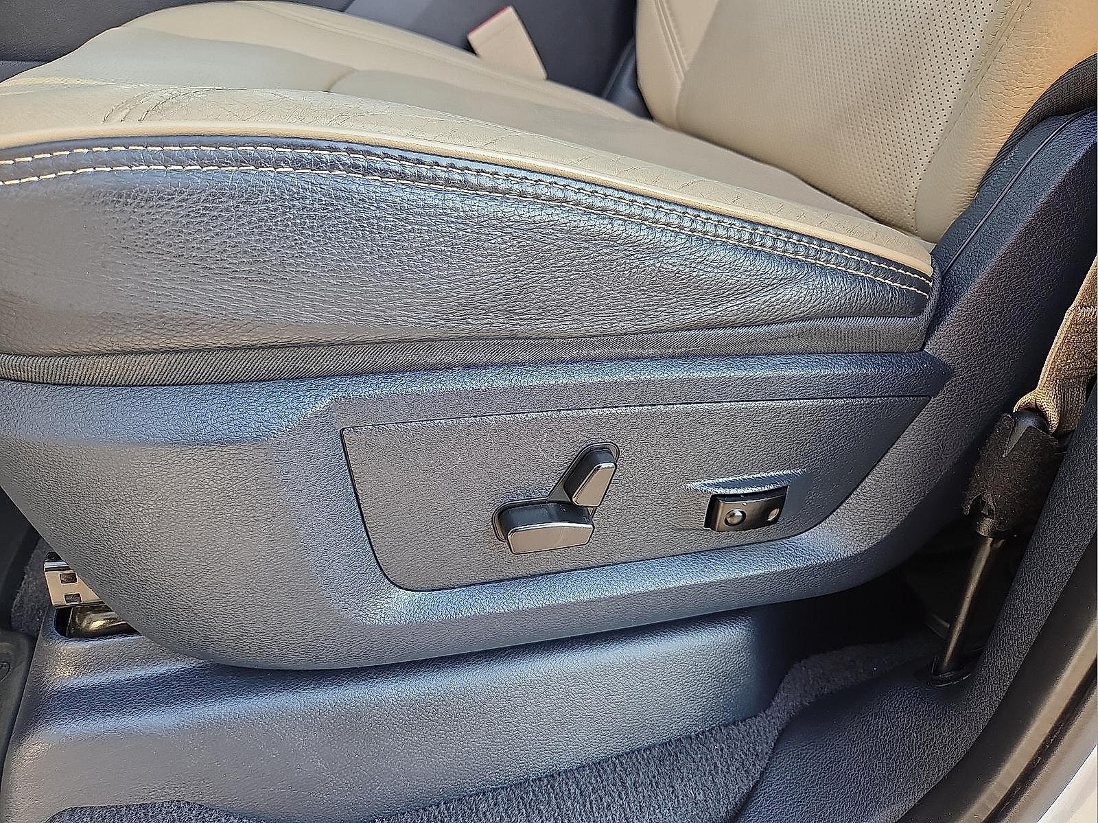 2023 RAM 2500 Limited Mega Cab 4x4 6'4' Box