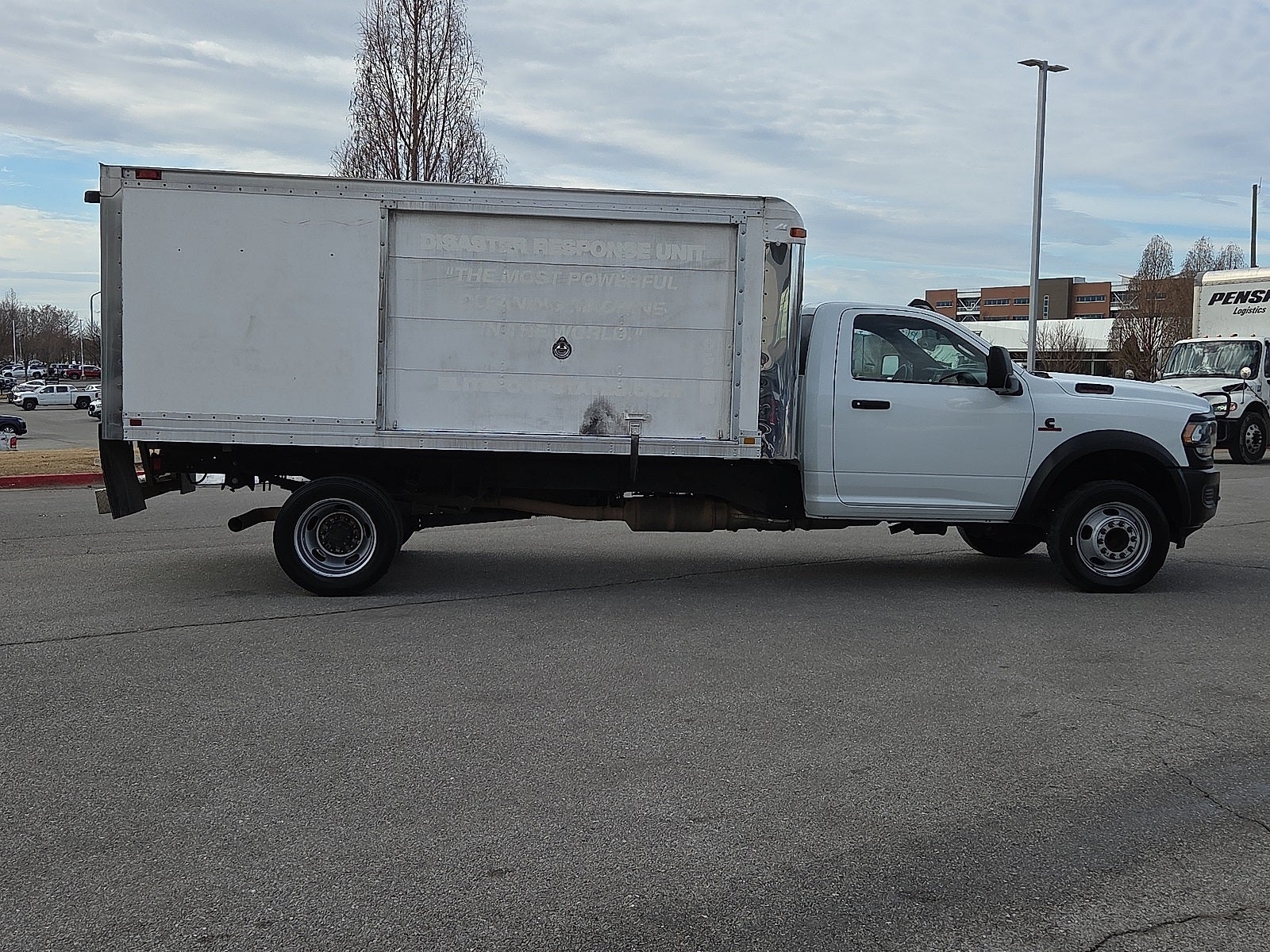 2023 RAM 5500 Chassis Tradesman/SLT