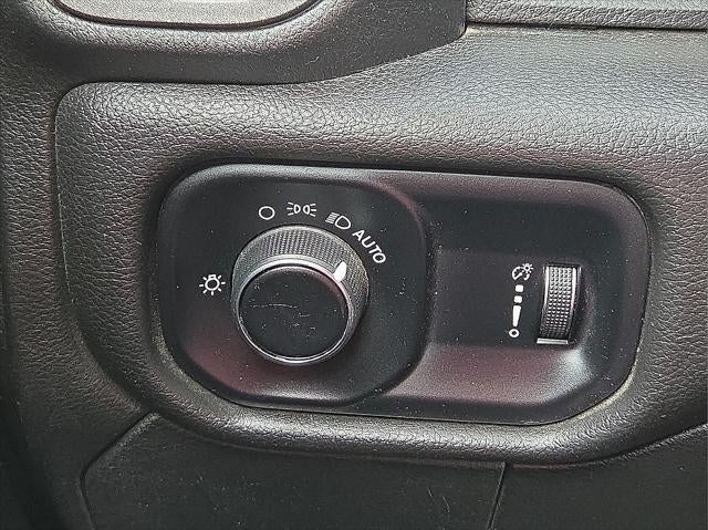 2023 RAM 5500 Chassis Tradesman/SLT