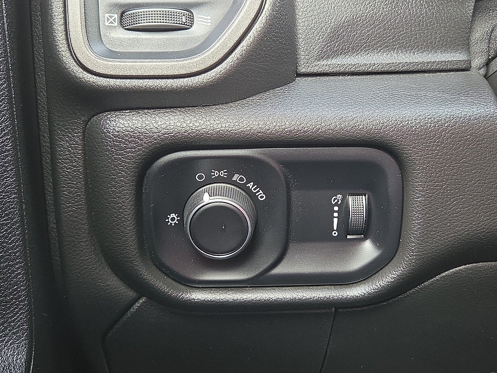 2023 RAM 5500 Chassis Tradesman/SLT