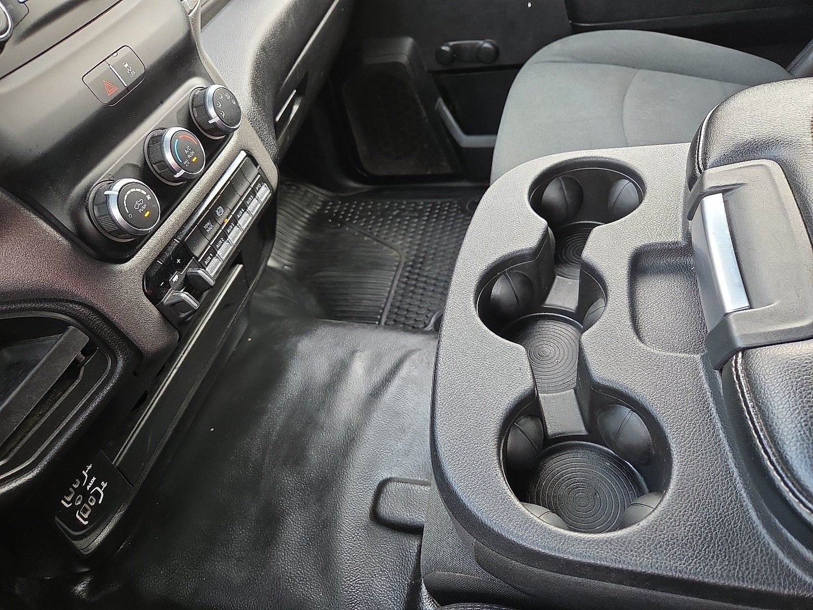 2023 RAM 5500 Chassis Tradesman/SLT