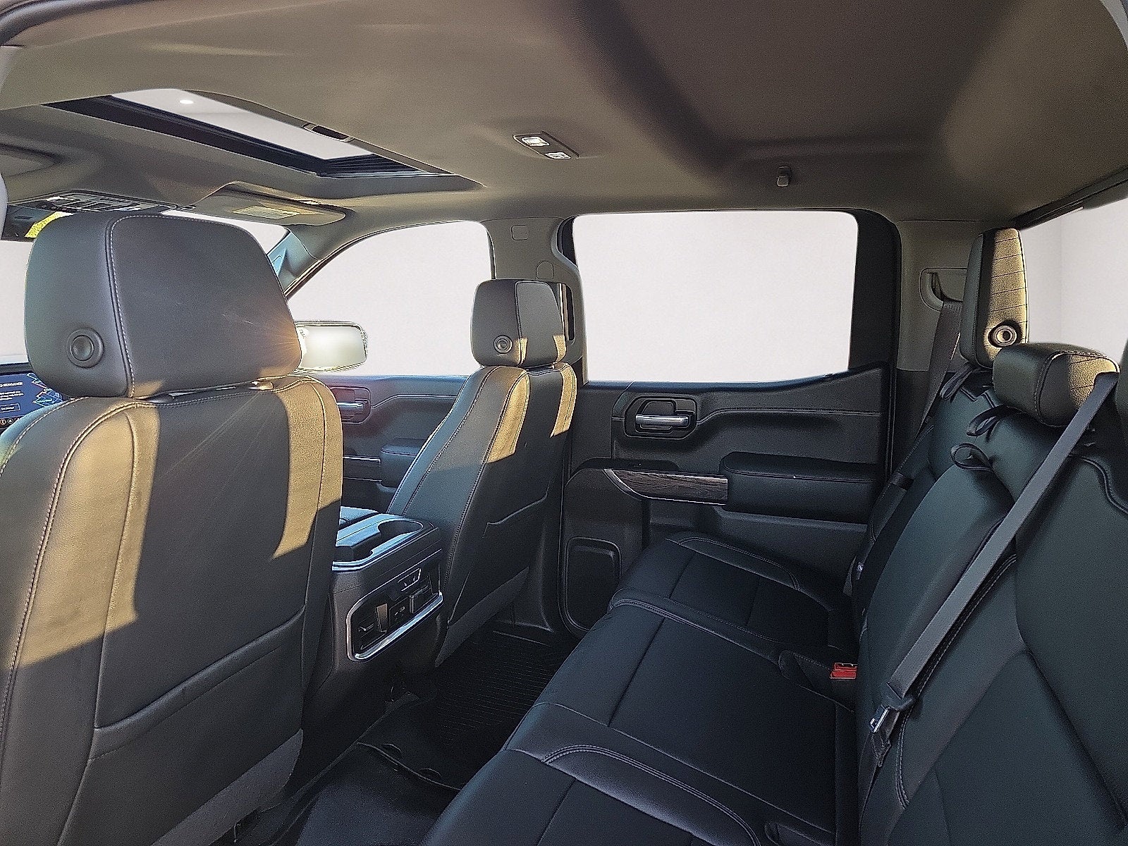 2021 Chevrolet Silverado 1500 4WD Crew Cab Short Bed LTZ