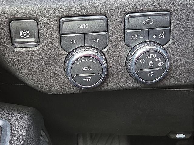 2025 GMC Sierra 1500 4WD Crew Cab Short Box Elevation with 3SB