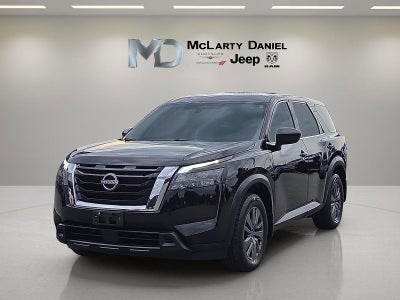 2025 Nissan Pathfinder S FWD