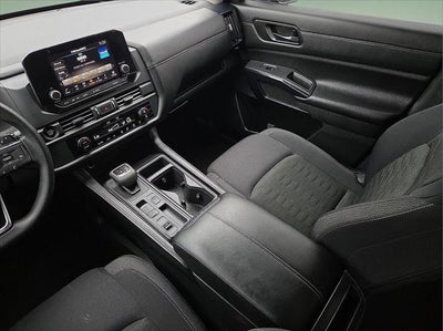 2025 Nissan Pathfinder S FWD