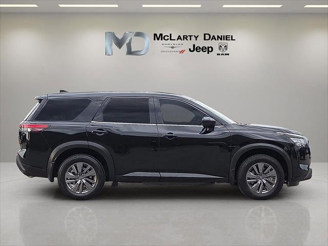 2025 Nissan Pathfinder S FWD