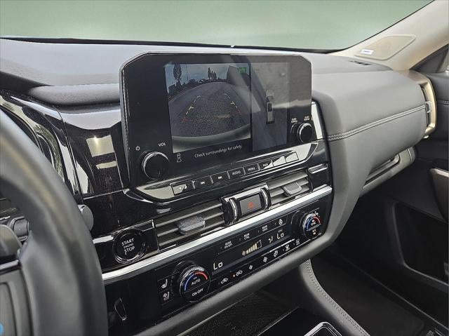 2025 Nissan Pathfinder Platinum 4WD
