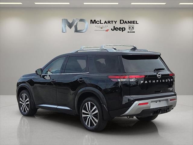 2025 Nissan Pathfinder Platinum 4WD