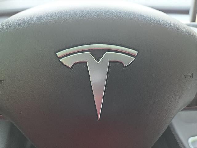 2025 Tesla Model Y Long Range Dual Motor Rear-Wheel Drive