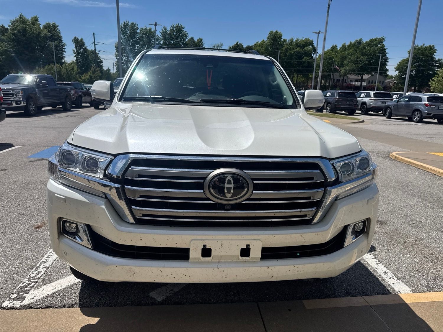 2017 Toyota Land Cruiser V8