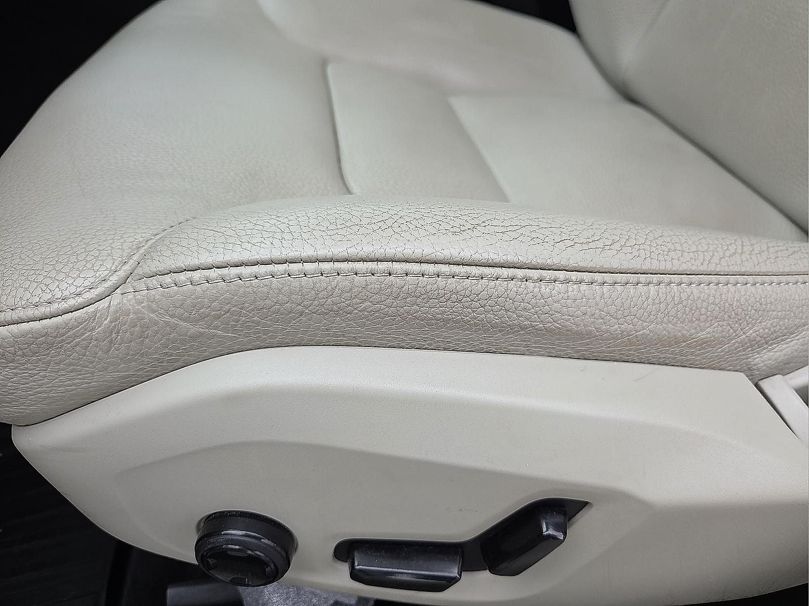 2019 Volvo S90 T6 Momentum