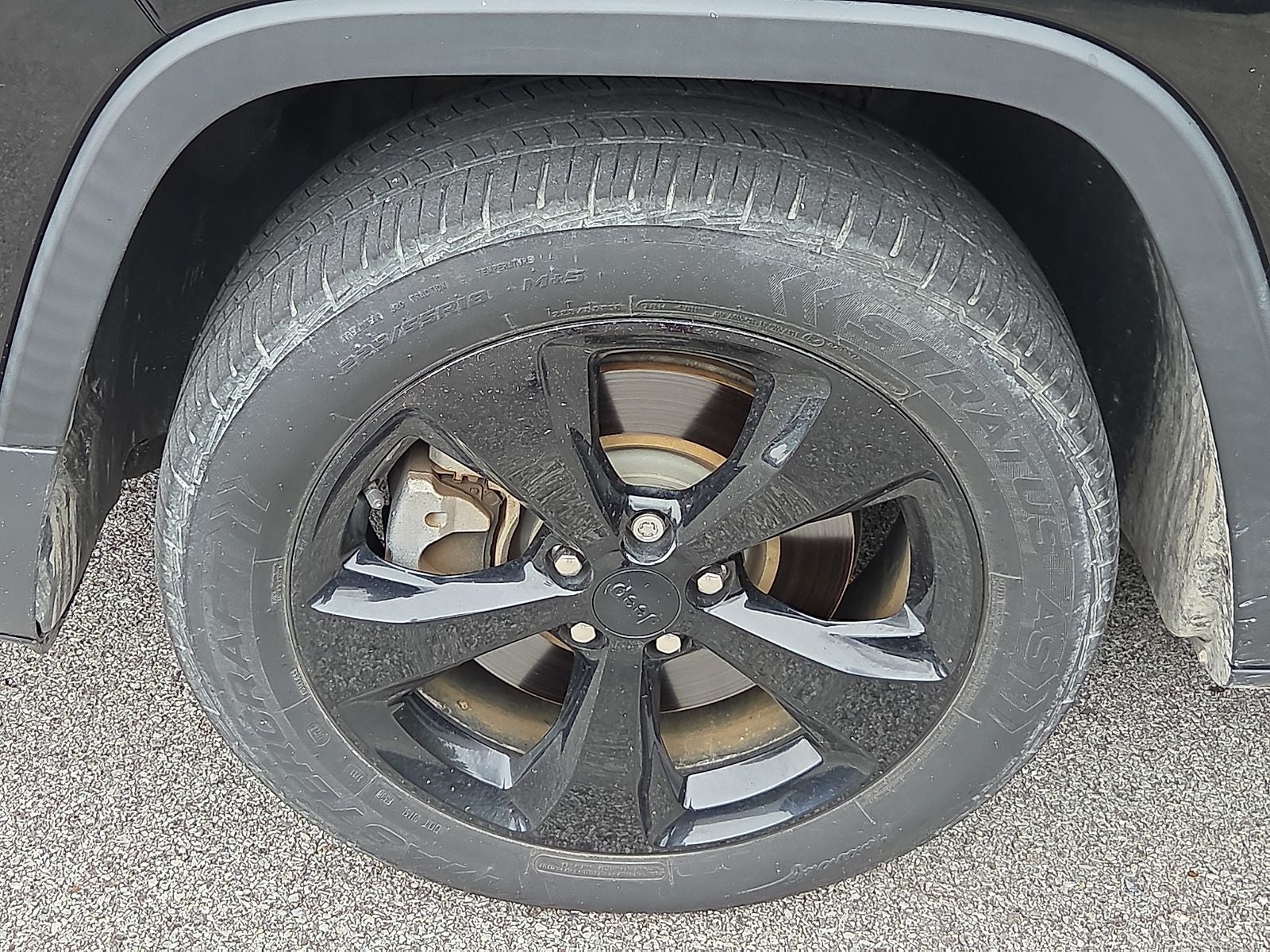 2017 Jeep Cherokee Sport