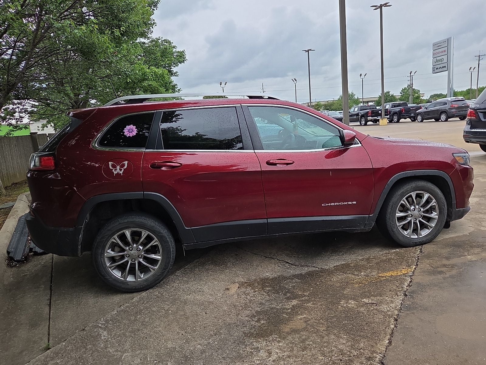 2019 Jeep Cherokee Latitude Plus FWD