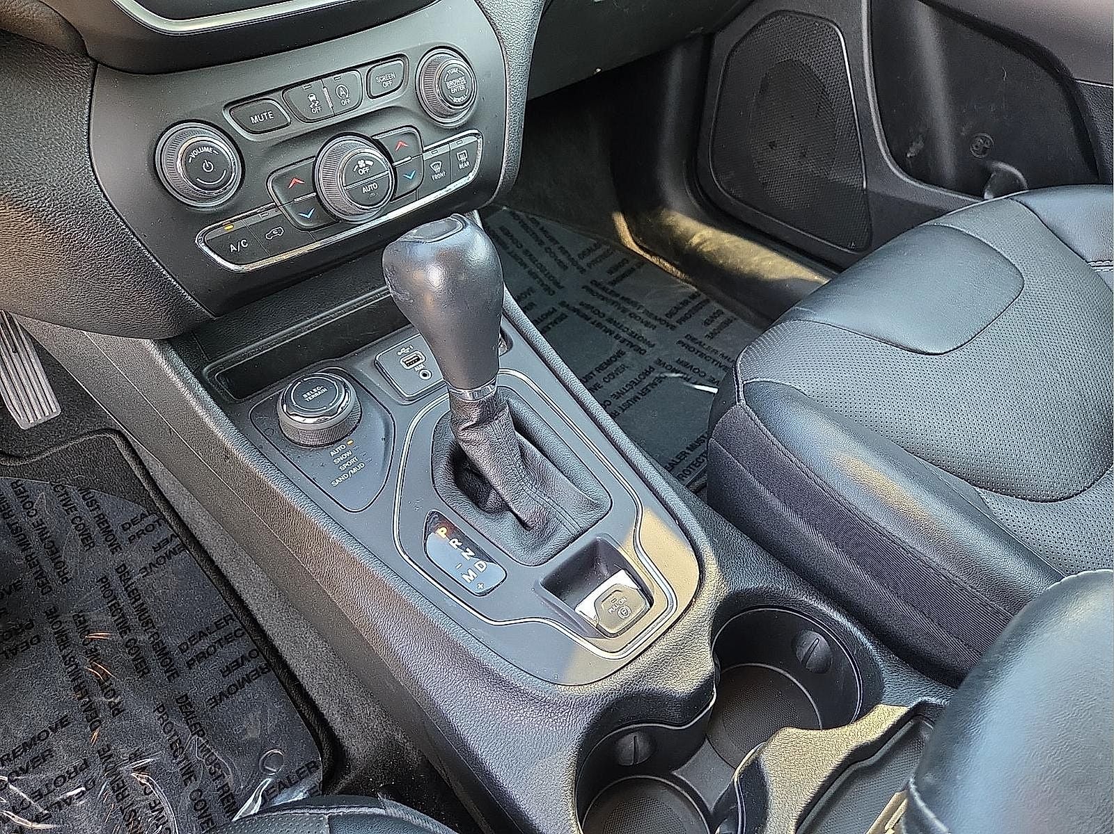 2022 Jeep Cherokee Latitude Lux 4x4