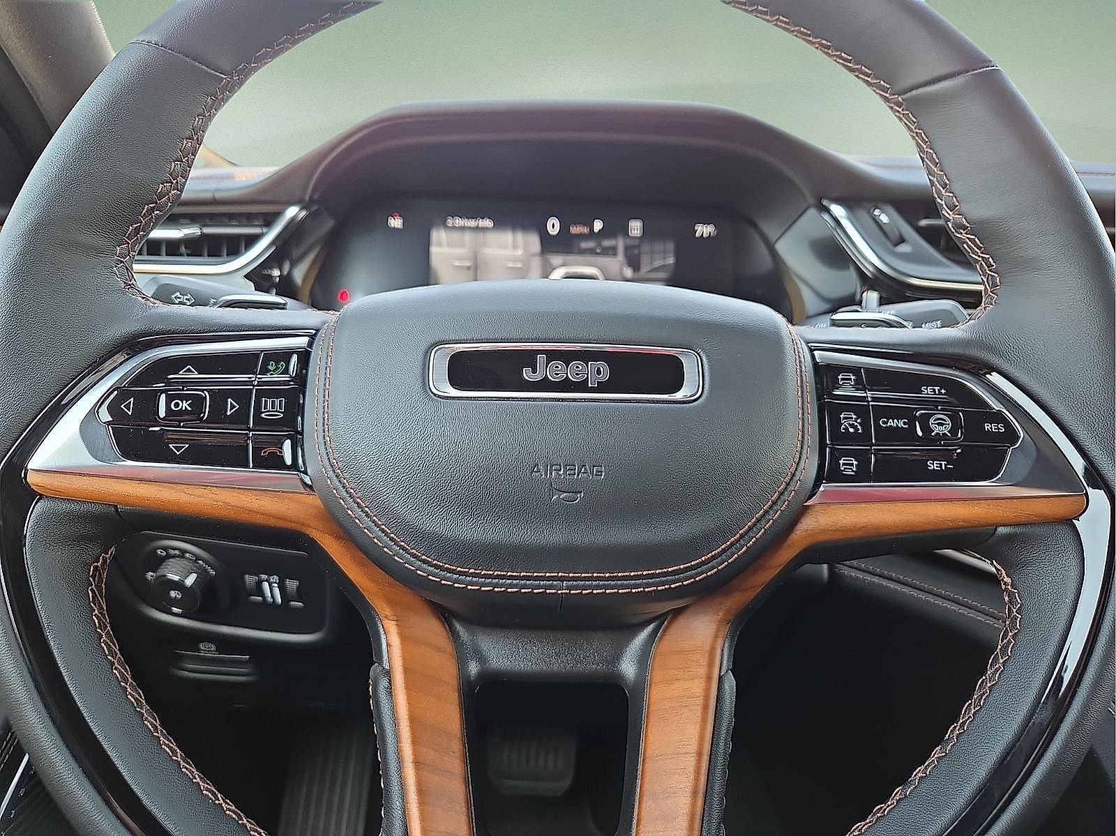 2025 Jeep Grand Cherokee Summit Reserve 4x4