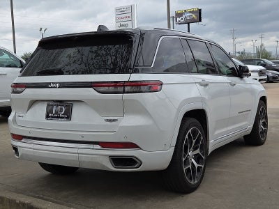 2023 Jeep Grand Cherokee Summit