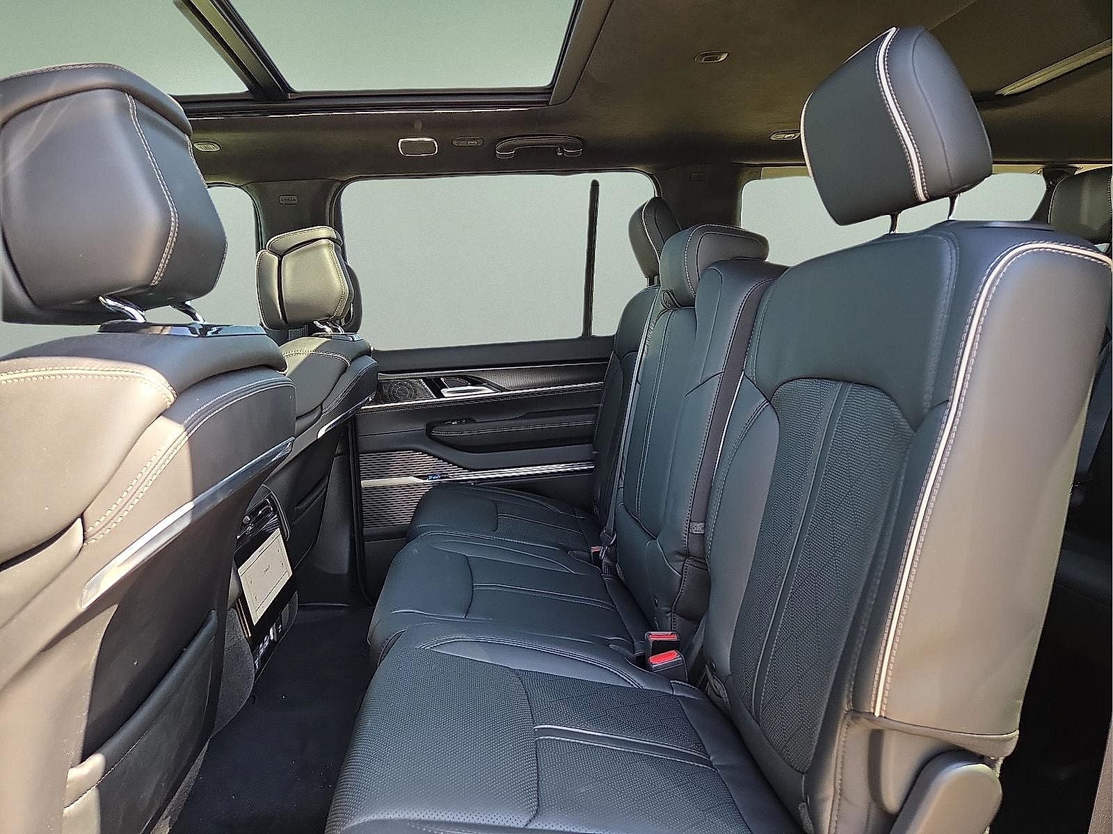 2024 Jeep Grand Wagoneer L Series II