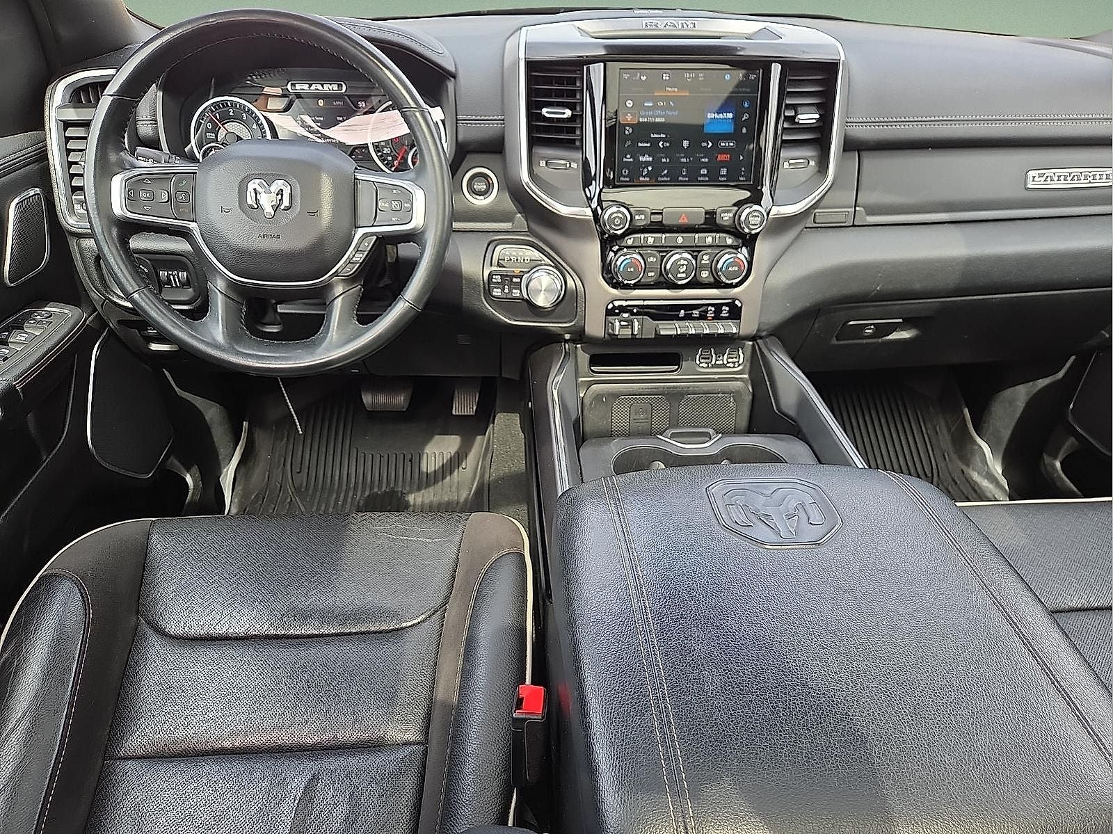 2022 RAM 1500 Laramie Crew Cab 4x4 5'7' Box