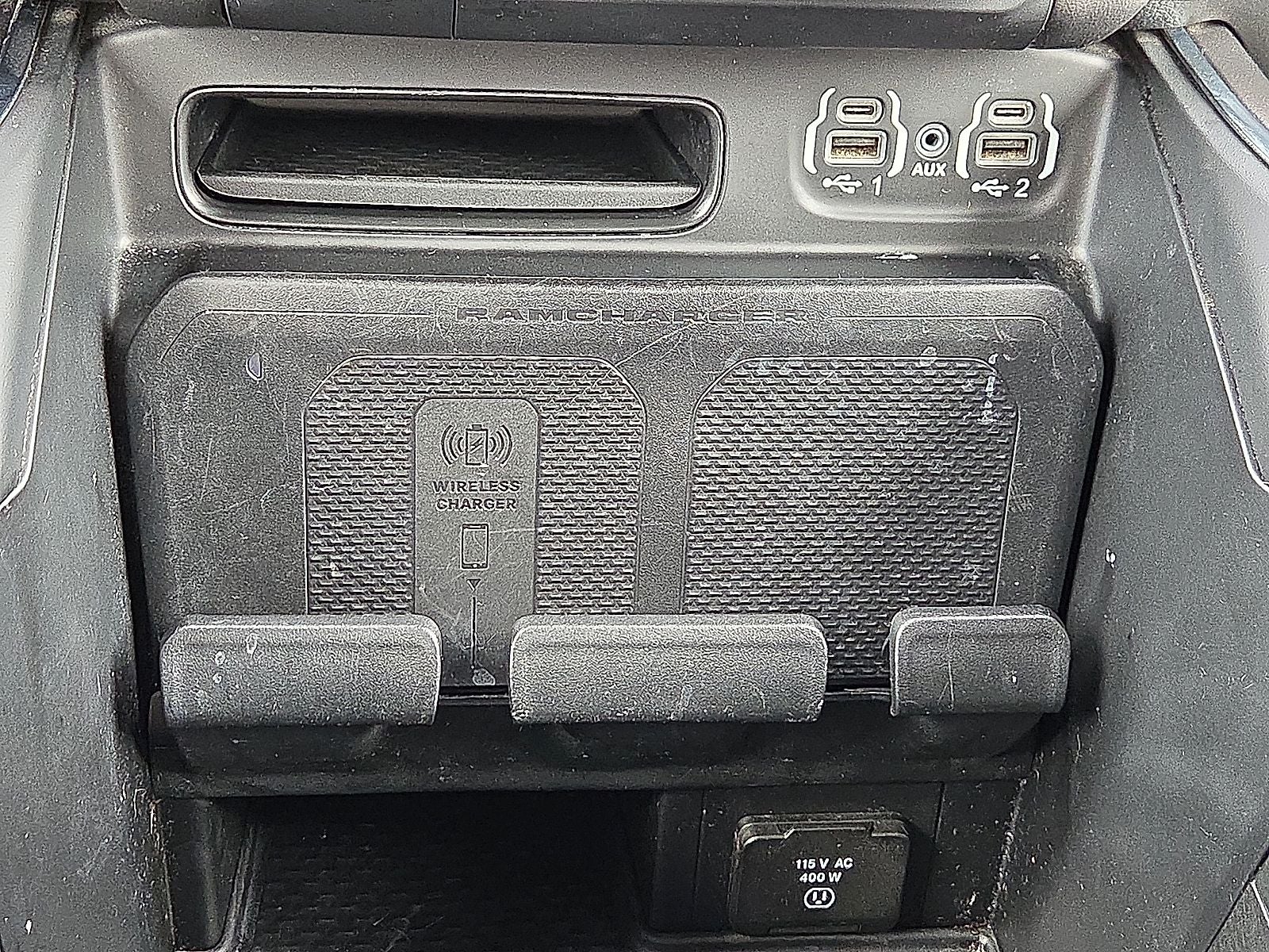 2022 RAM 1500 Laramie Crew Cab 4x4 5'7' Box