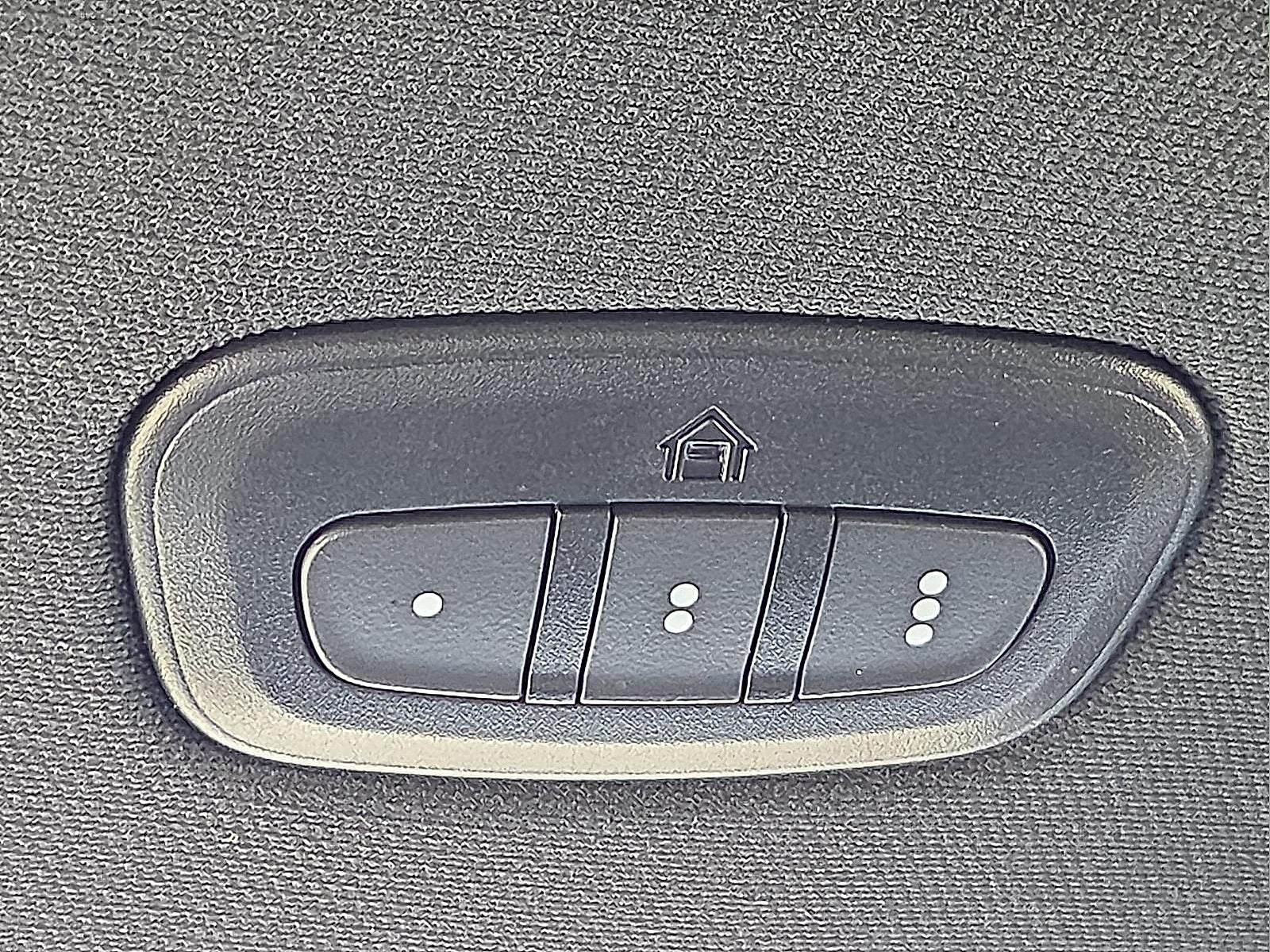 2022 RAM 1500 Laramie Crew Cab 4x4 5'7' Box