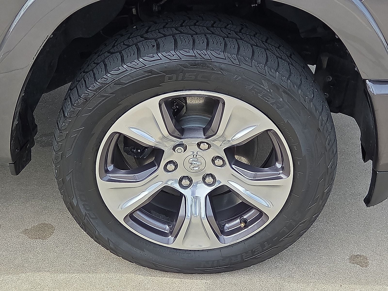 2022 RAM 1500 Laramie Crew Cab 4x4 5'7' Box