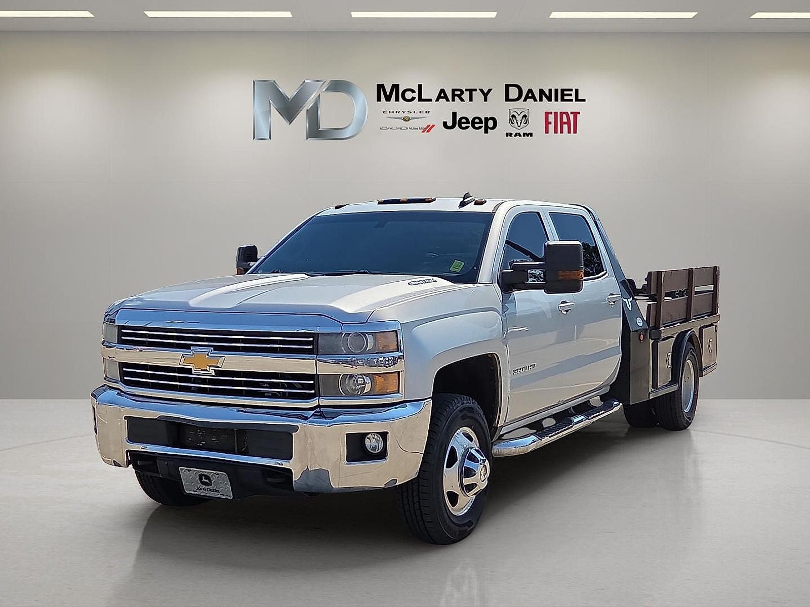 2016 Chevrolet Silverado 3500HD Chassis LT