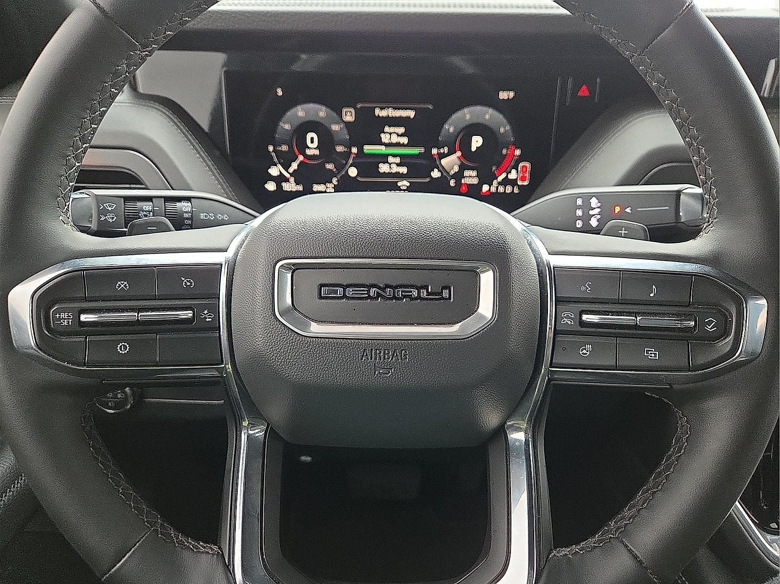 2025 GMC Yukon 4WD Denali