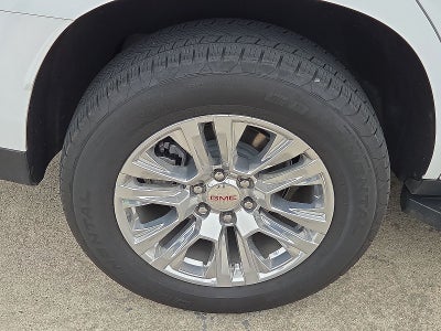 2025 GMC Yukon 4WD Denali