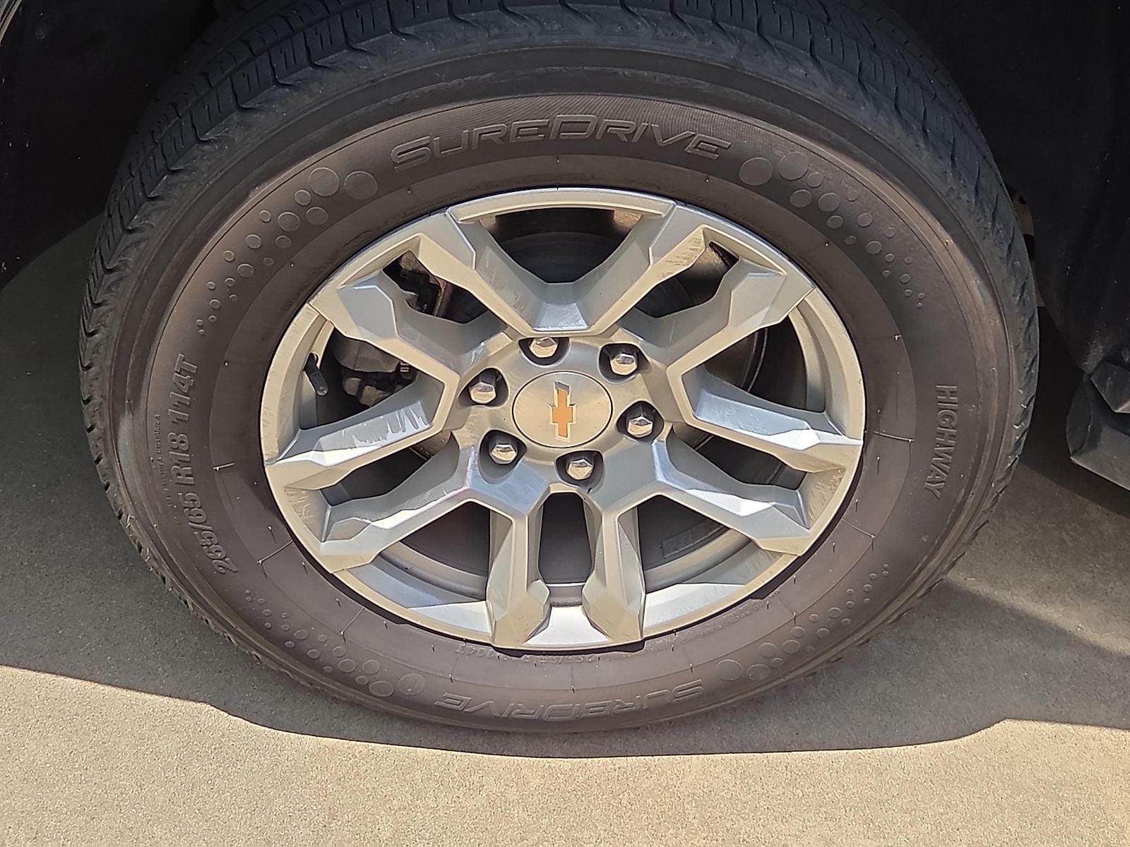 2025 Chevrolet Suburban 2WD LT