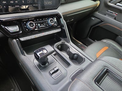 2022 GMC Sierra 1500 4WD Crew Cab Short Box AT4