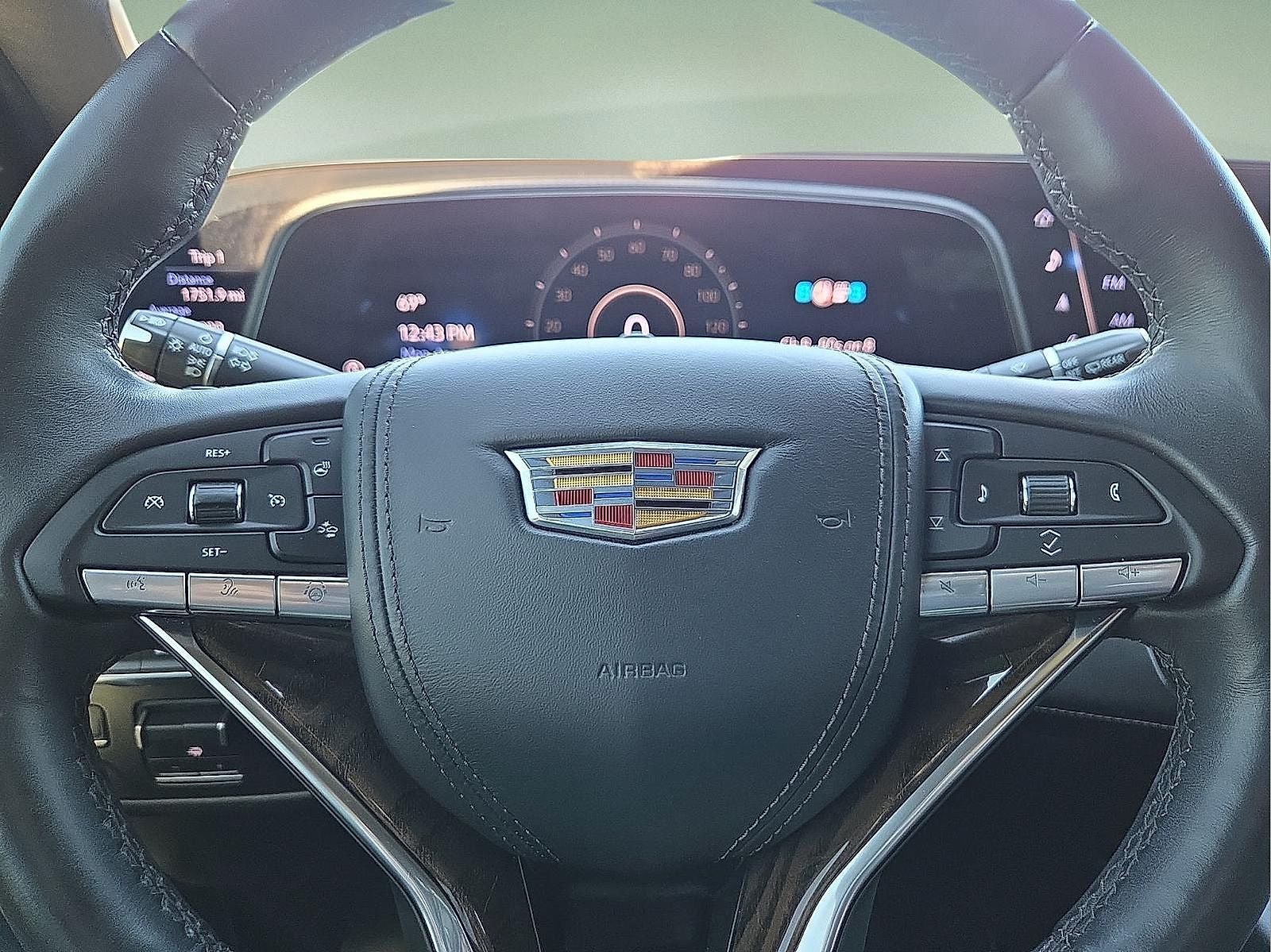 2023 Cadillac Escalade ESV 4WD Sport Platinum