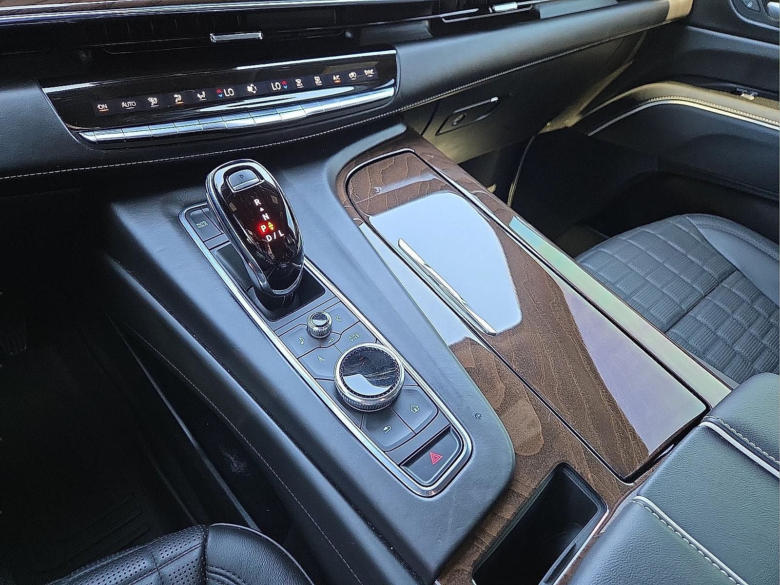 2023 Cadillac Escalade ESV 4WD Sport Platinum