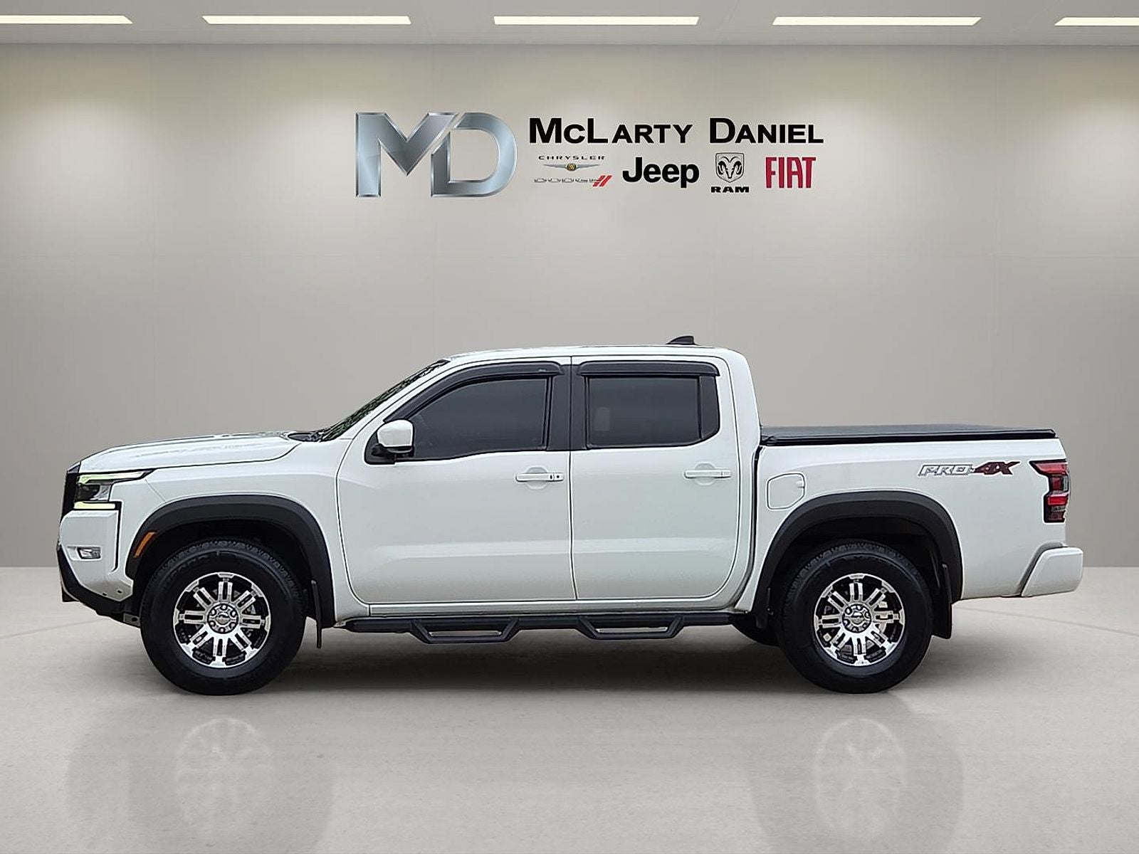 2023 Nissan Frontier Crew Cab PRO-4X 4x4