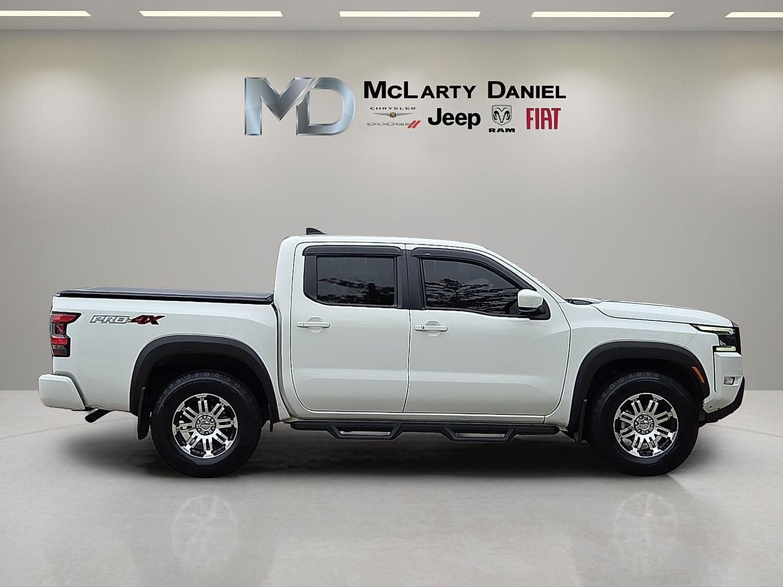 2023 Nissan Frontier Crew Cab PRO-4X 4x4