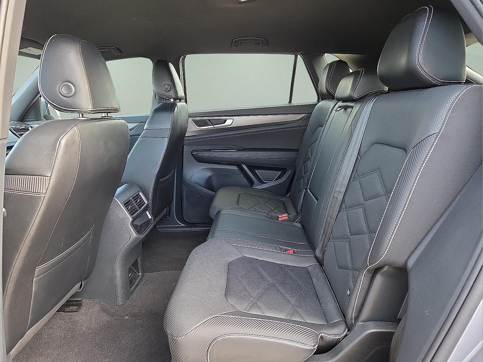 2024 Volkswagen Atlas Cross Sport 2.0T SE