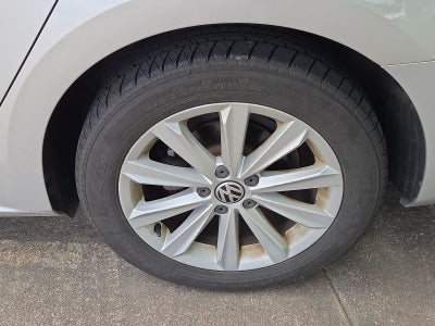 2012 Volkswagen Passat 2.5L SEL
