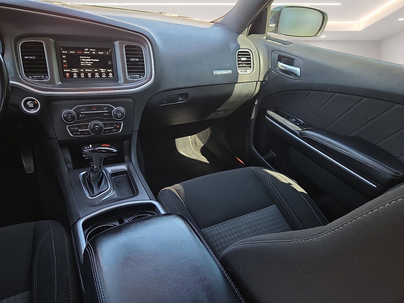 2022 Dodge Charger SXT RWD