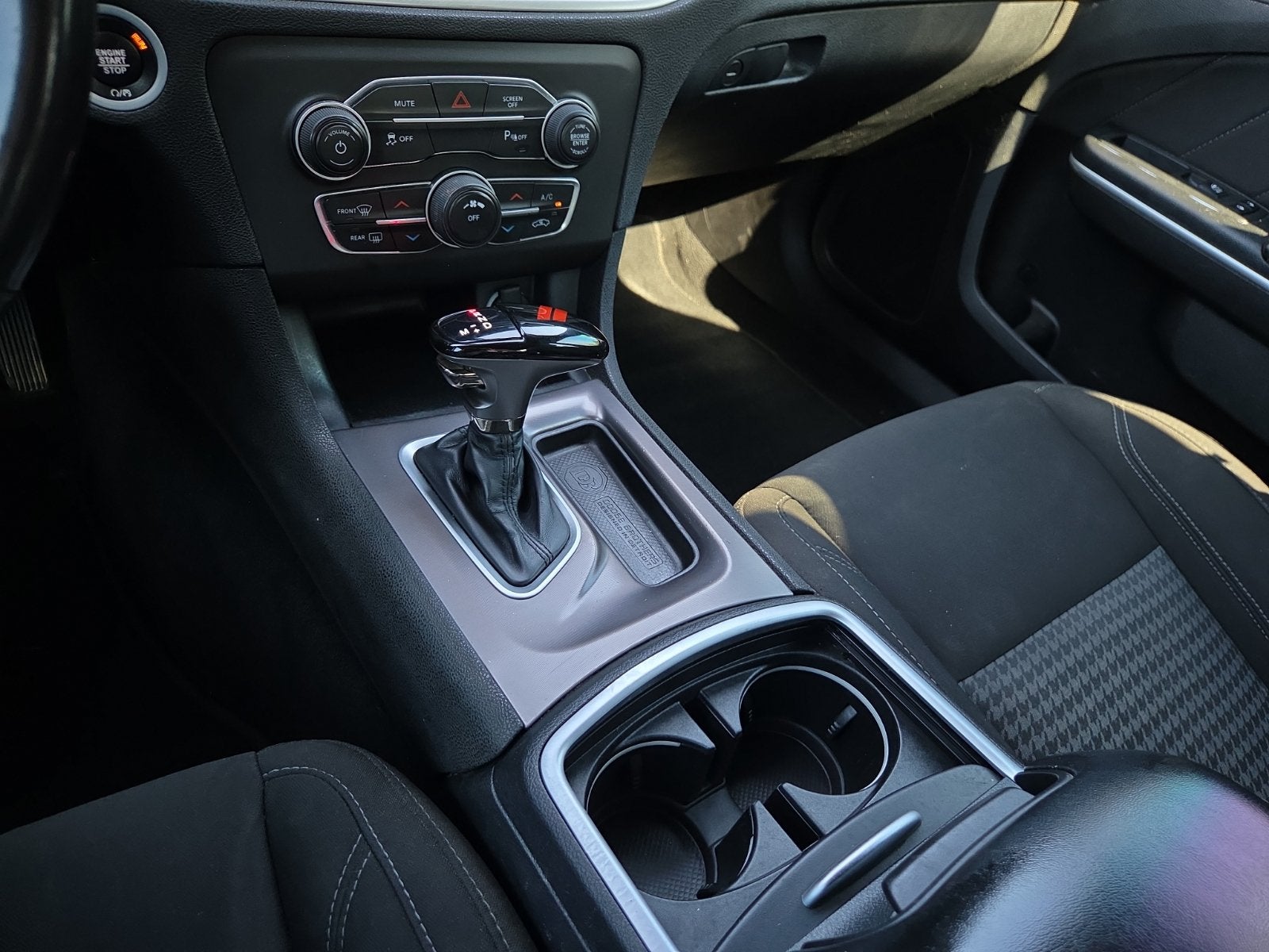 2022 Dodge Charger SXT RWD